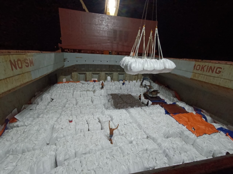CARGO OPERATION: LOADING RICE INTO HOLD